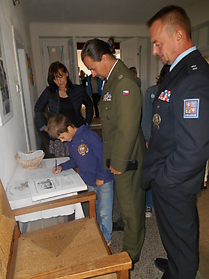 Taman_90_vyroci_10